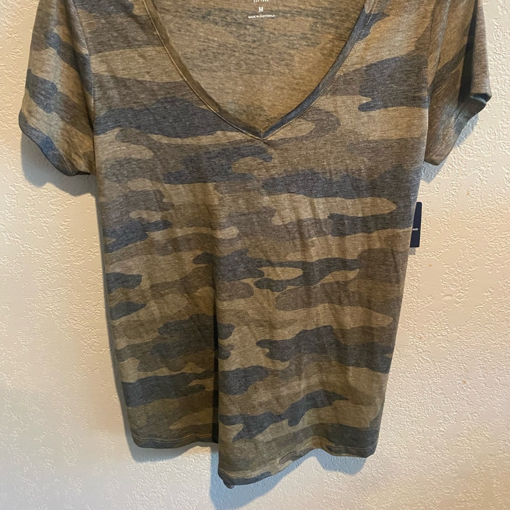 Lucky brand long, v-neck, camo NWT!